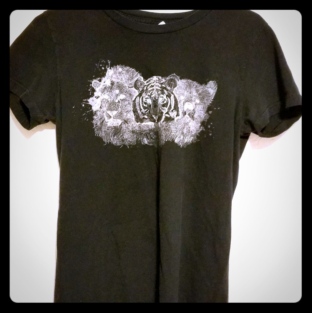 Casual Black Lion Tee Shirt